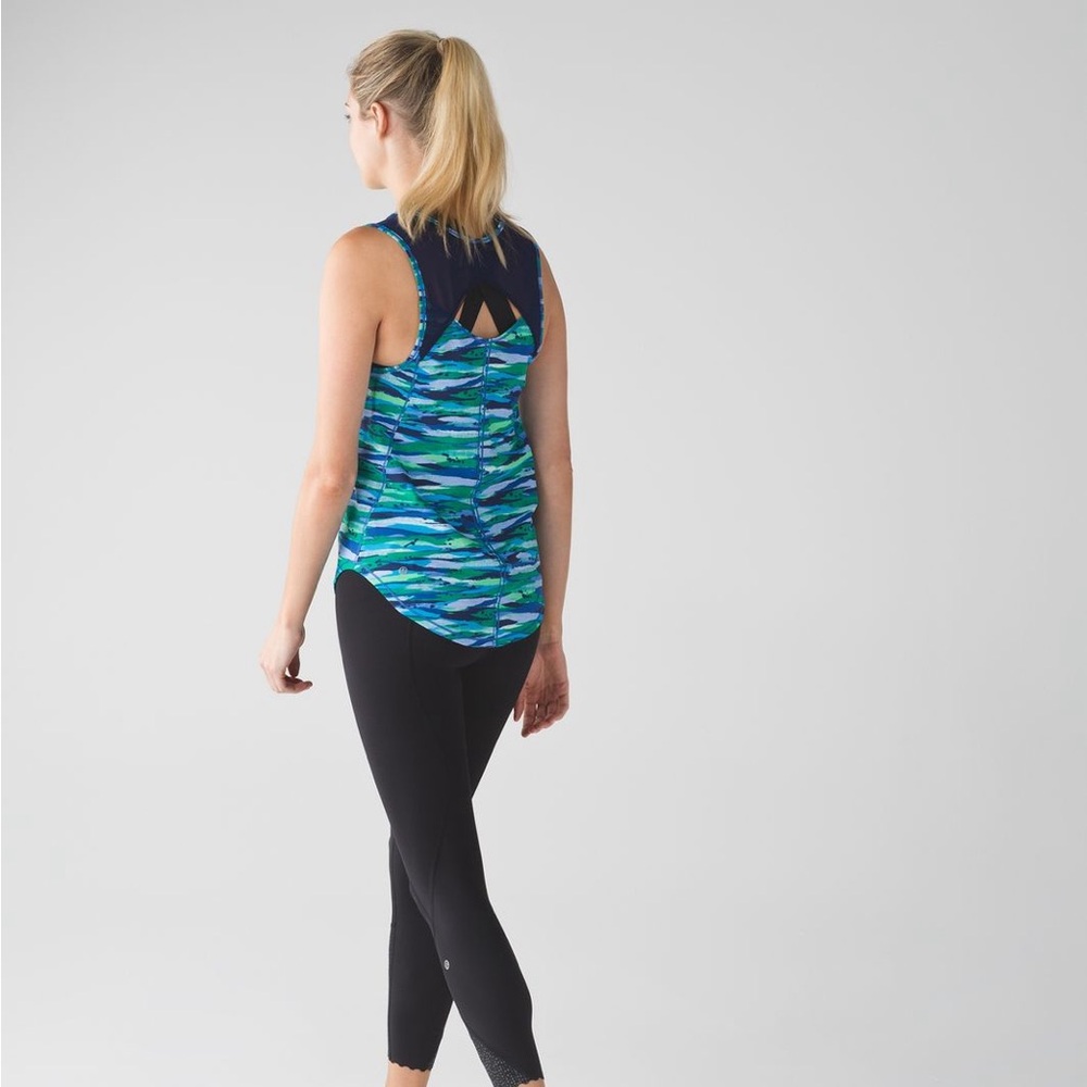 Lululemon Sculpt Tank Seven Wonders Multi / Hero Blue Mesh Back Athletic Top - Picture 4 of 6
